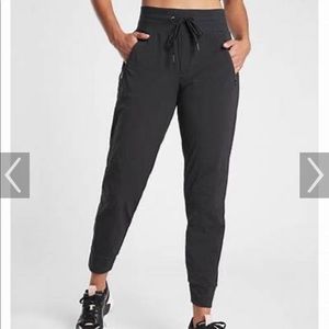 Athleta Trekkie Joggers (Size 4) - Like New